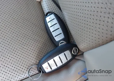 2014 Nissan Pathfinder Platinum из США, поврежденный, VIN 5N1AR2MM3EC714449